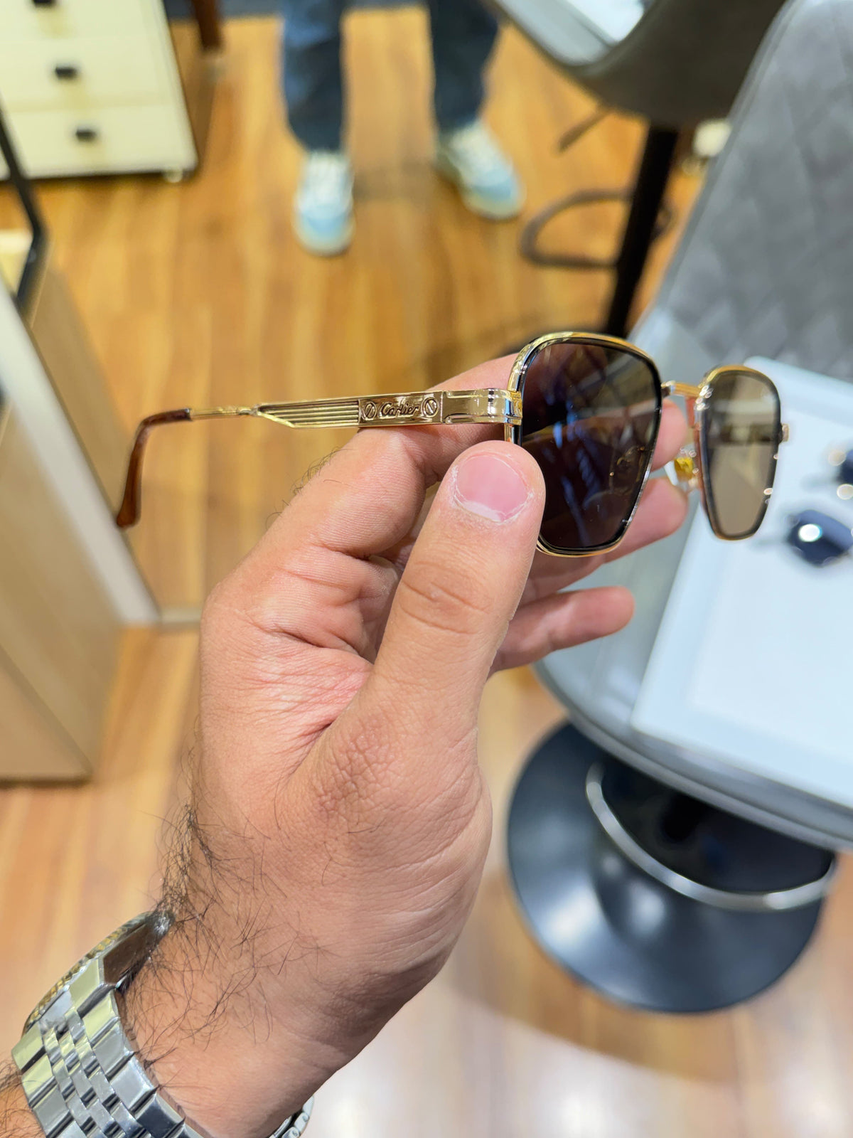 CARTIER GOLDEN BROWN ￼