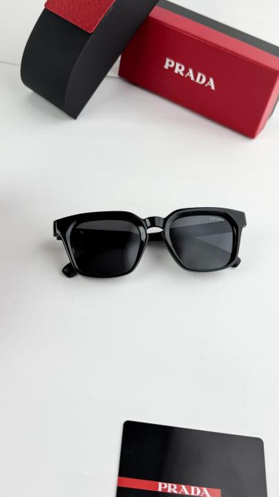 Prada_black_26025