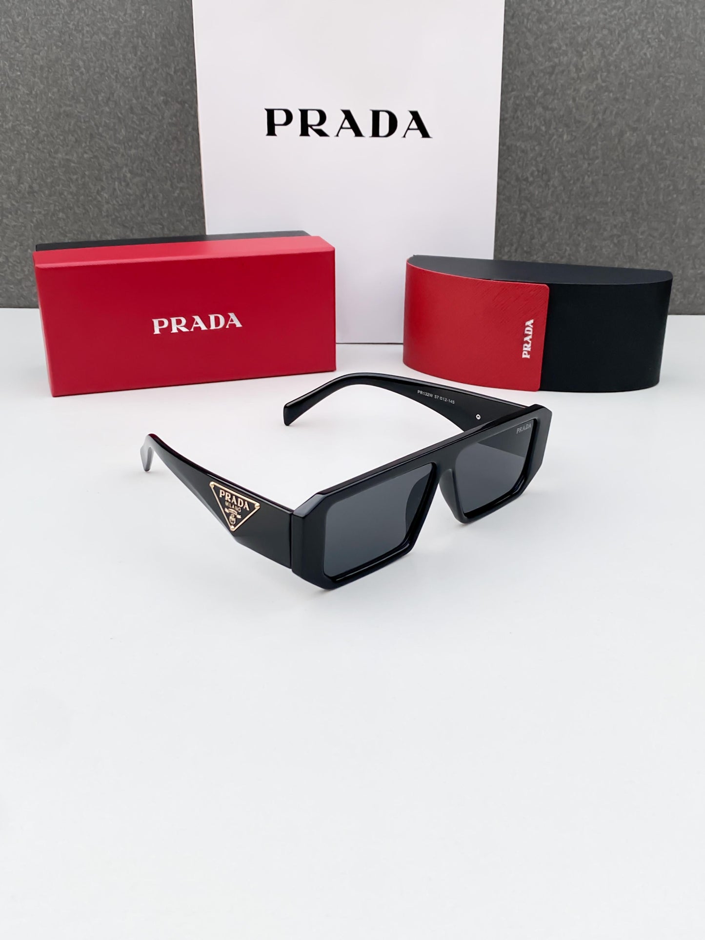 PRADA 132 FULL BLACK