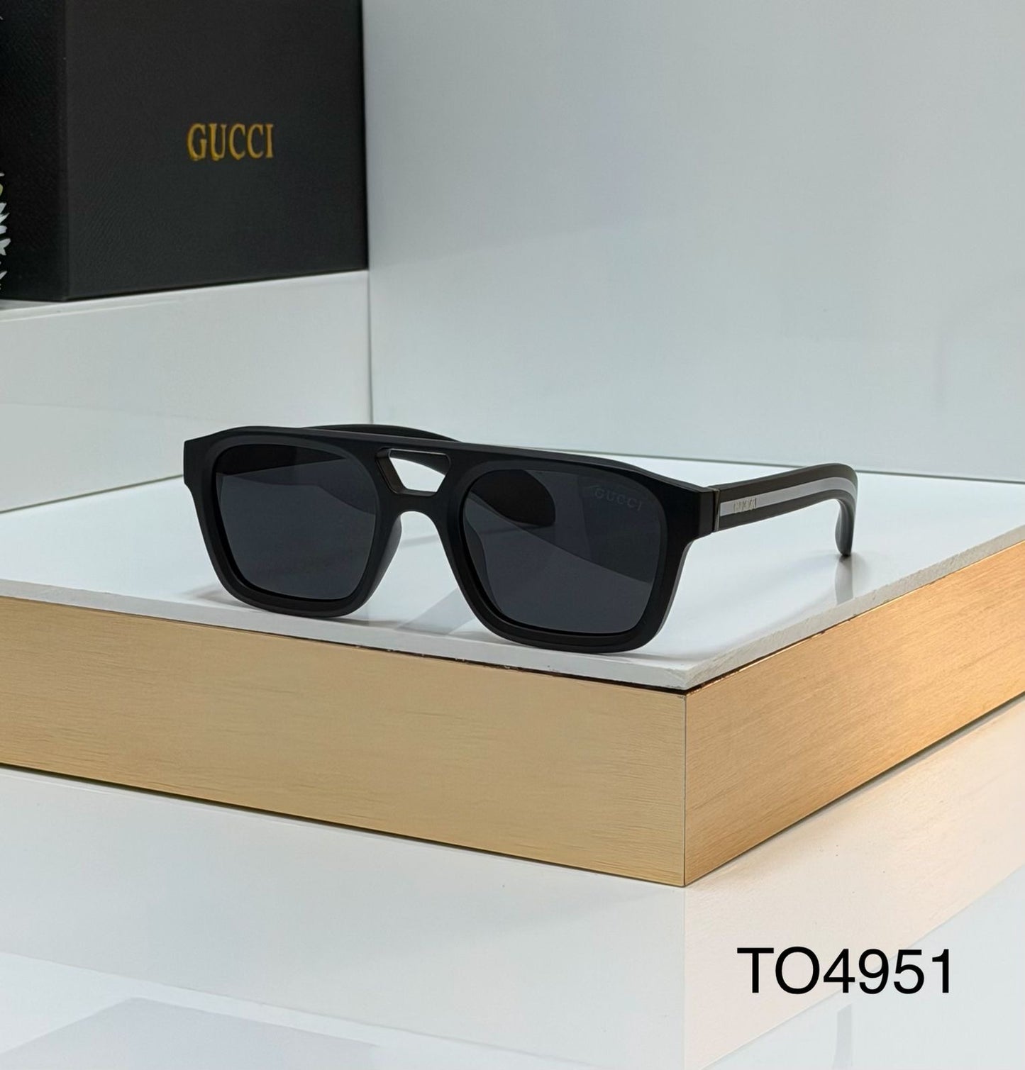 GUCCI 4951