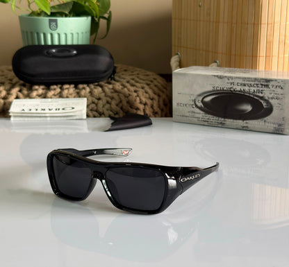OAKLEY
