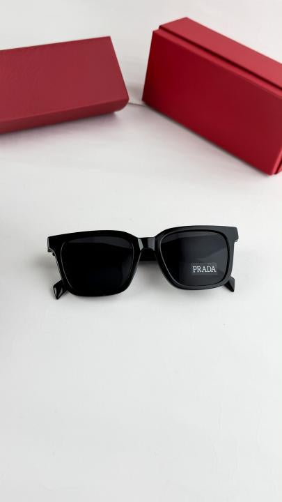 Prada_black_19cy