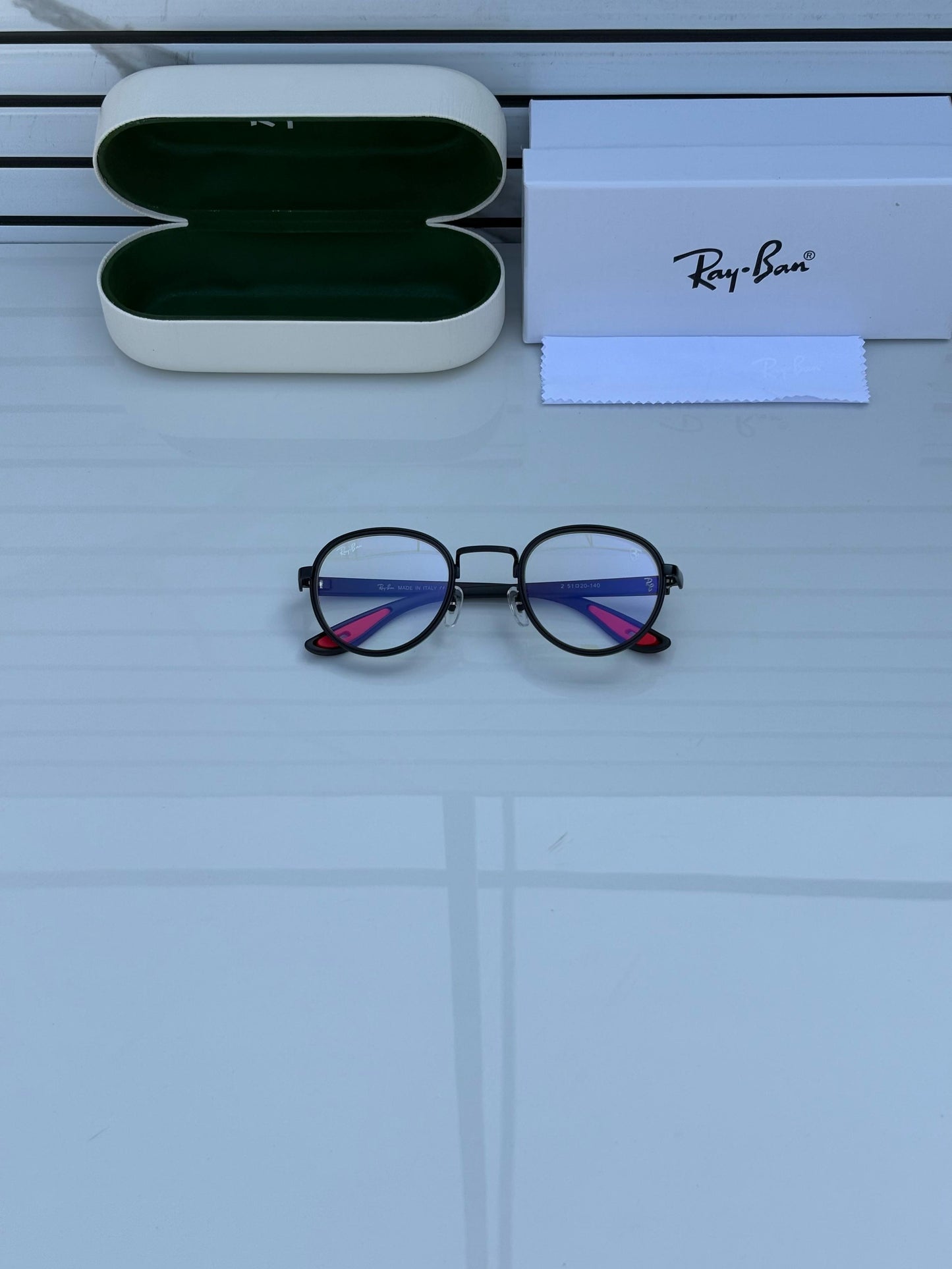 RAY BAN 02 BALCK FRAME