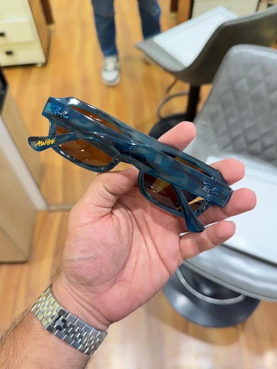 RAYBAN BLUE AND BROWN ￼