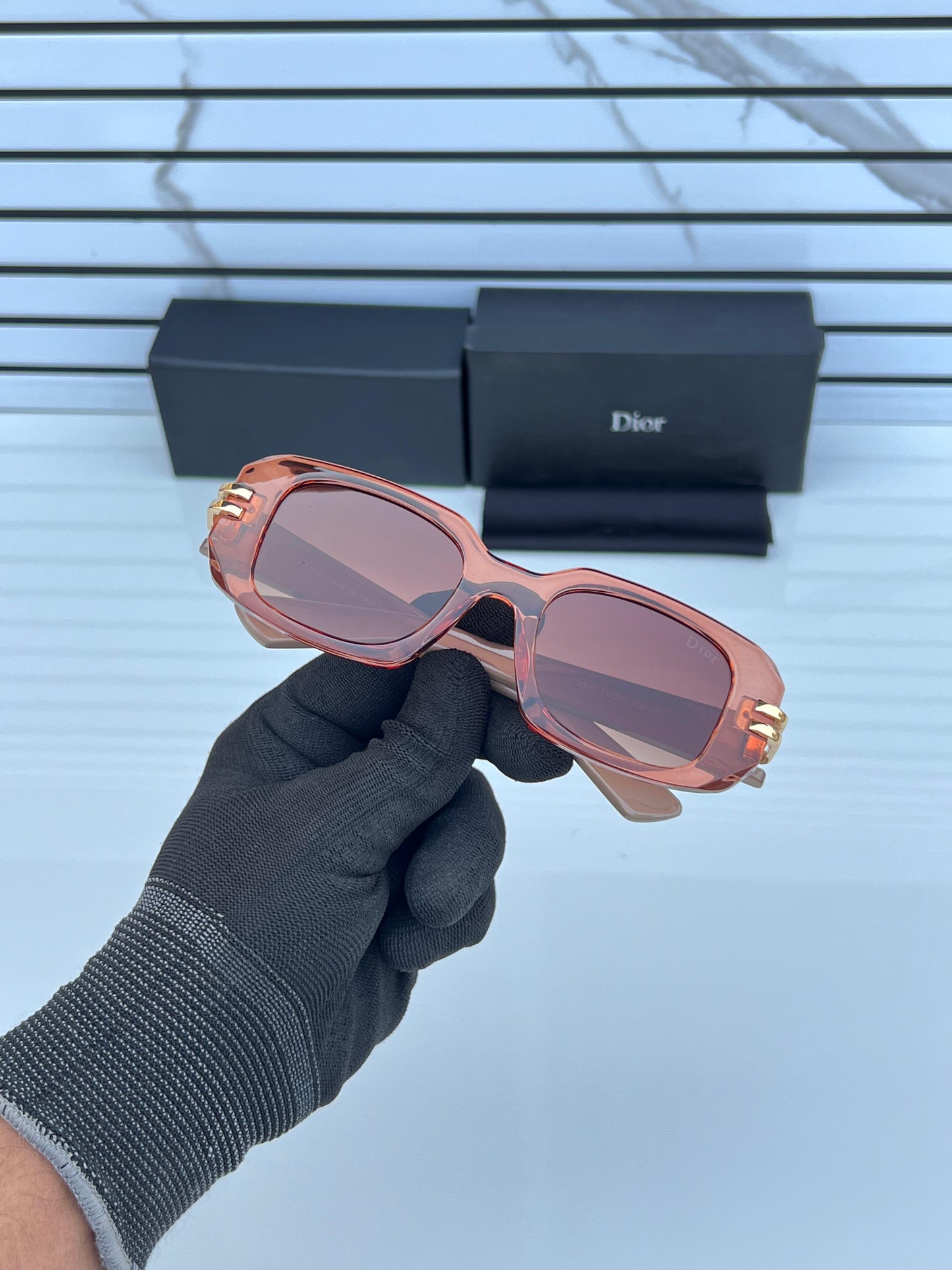 DIOR PEACH BROWN