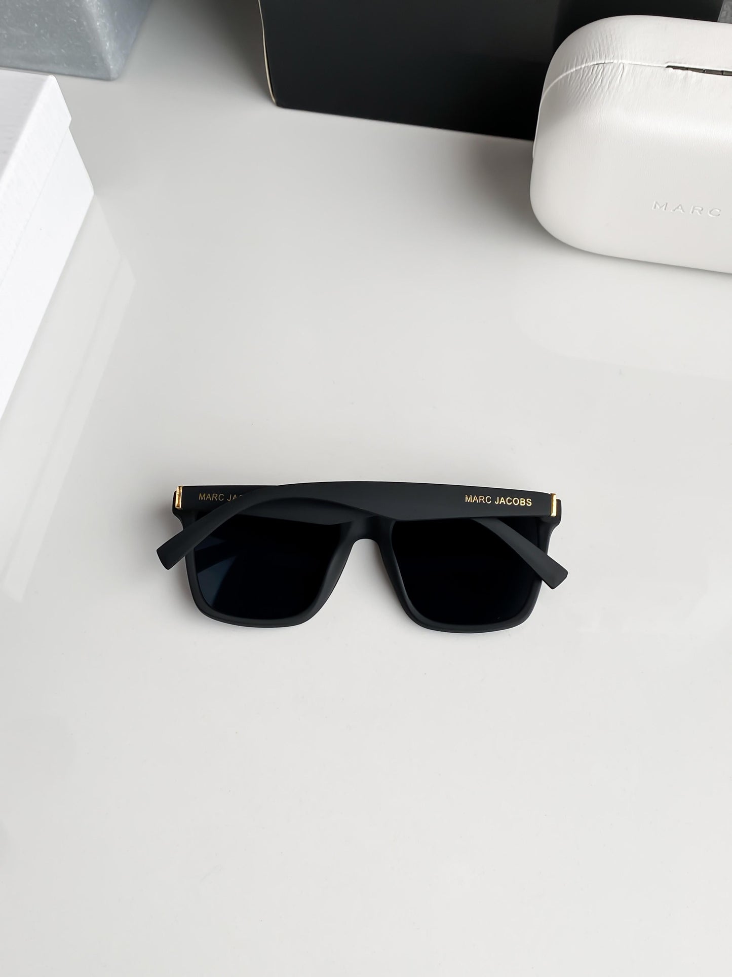 MARCJACOBS