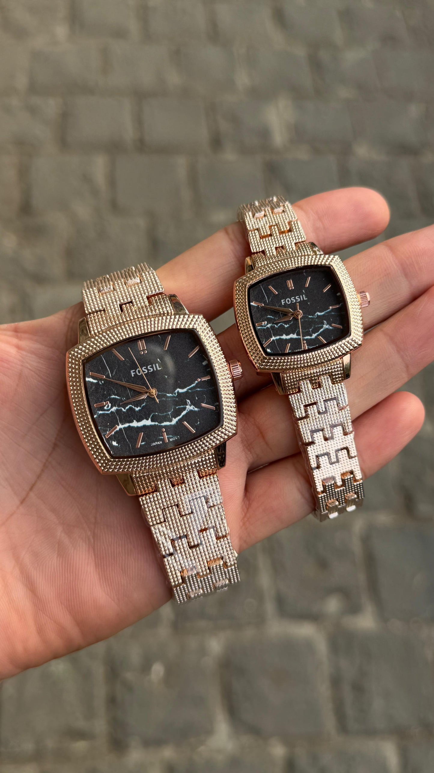 FOSSIL COUPLE