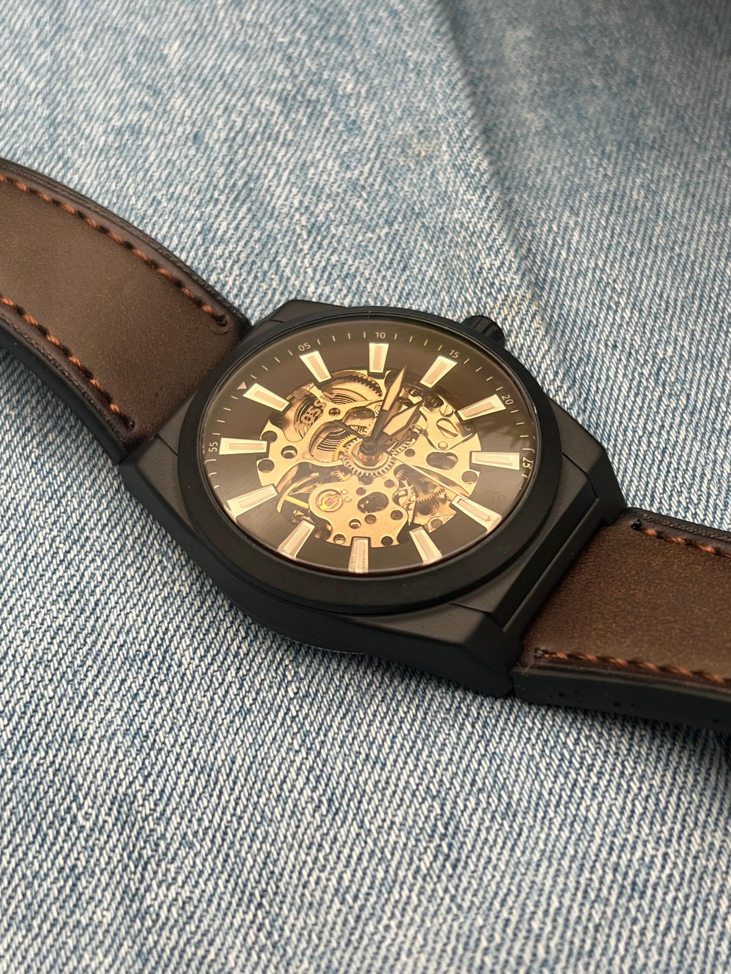 FOSSIL AUTO ARRIVAL