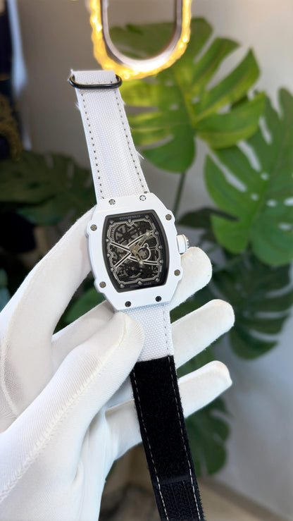 RICHARD MILLES RM