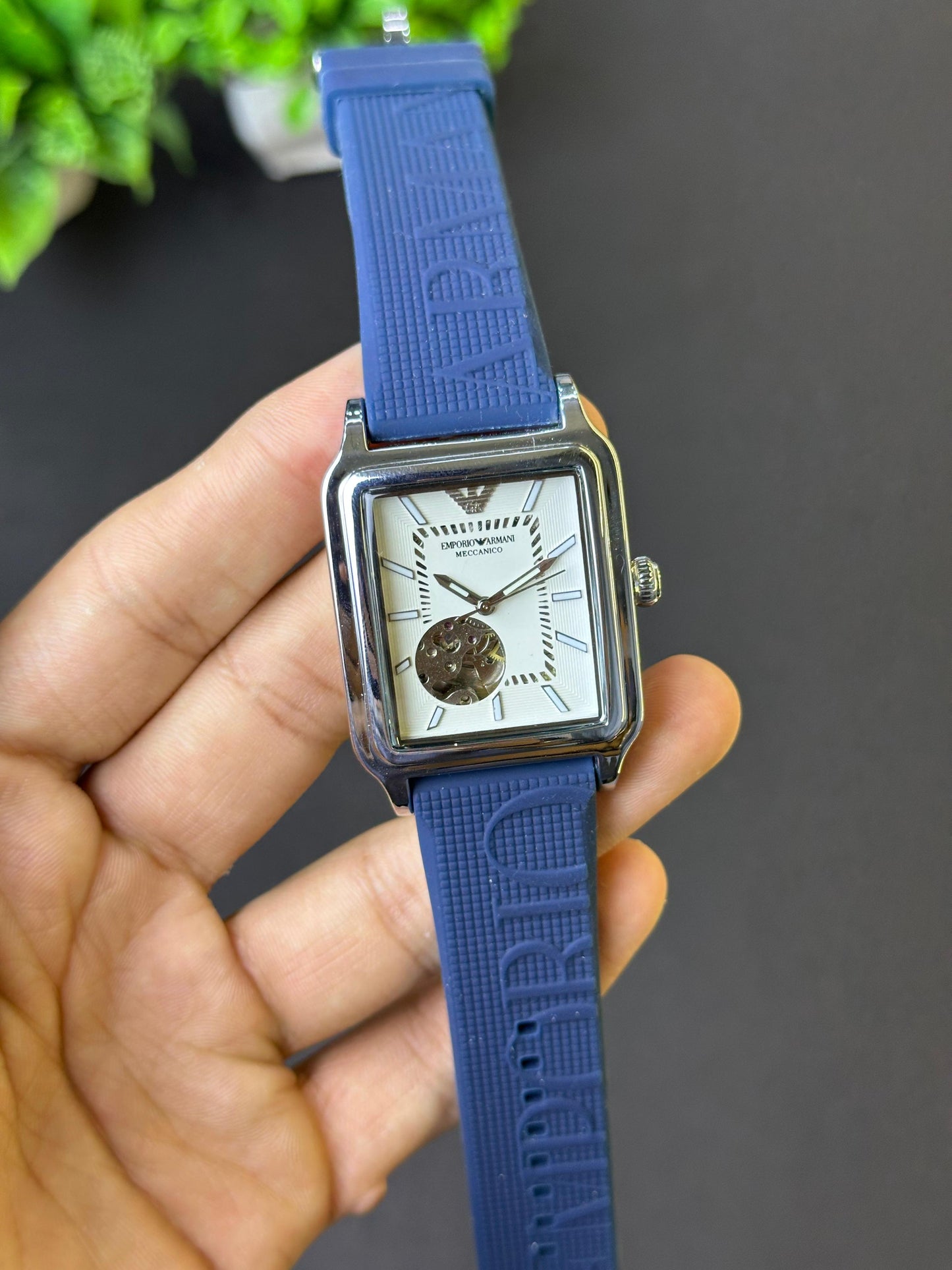 EMPORIO ARMANI SQUARE