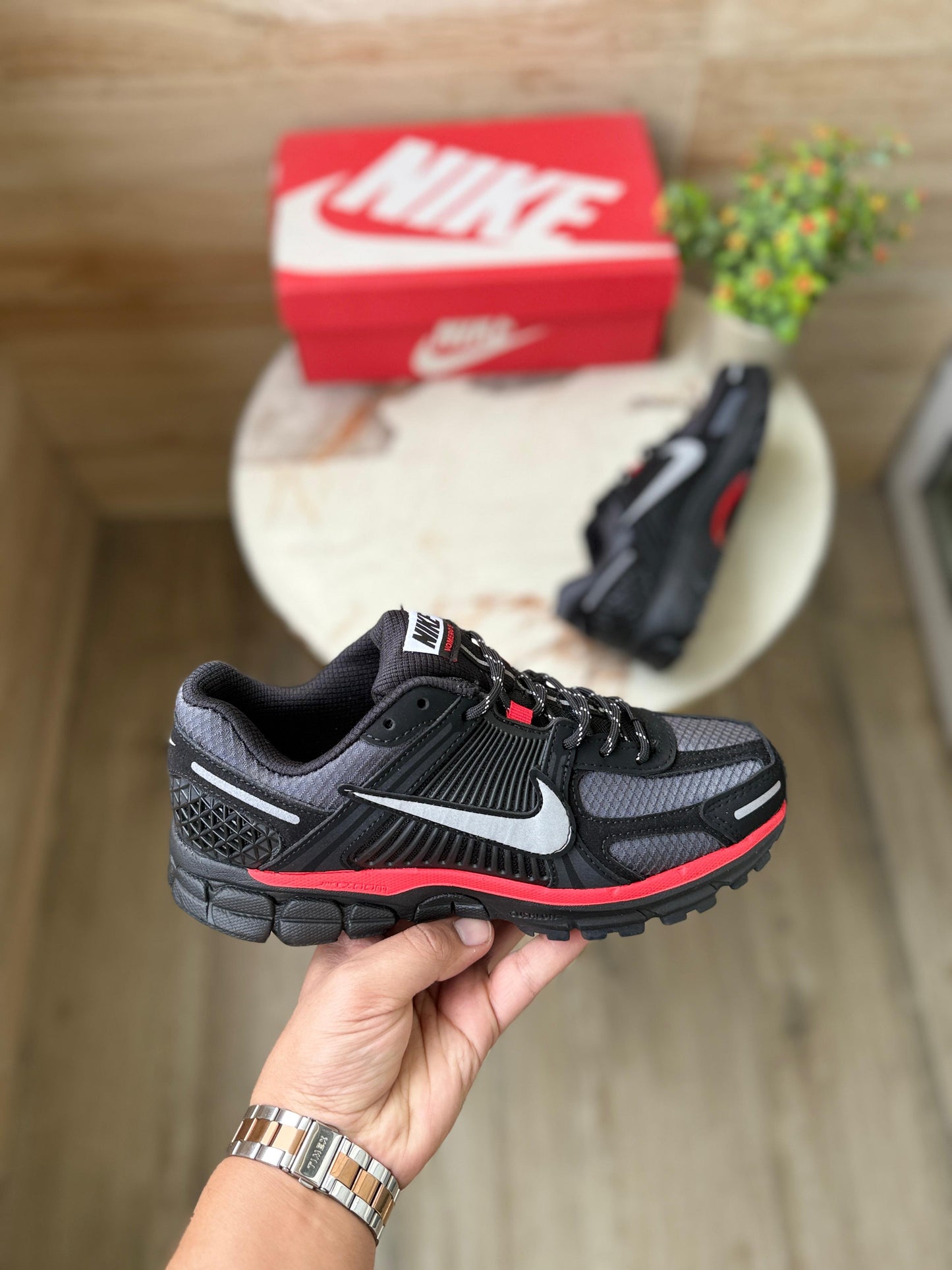 NIKE
