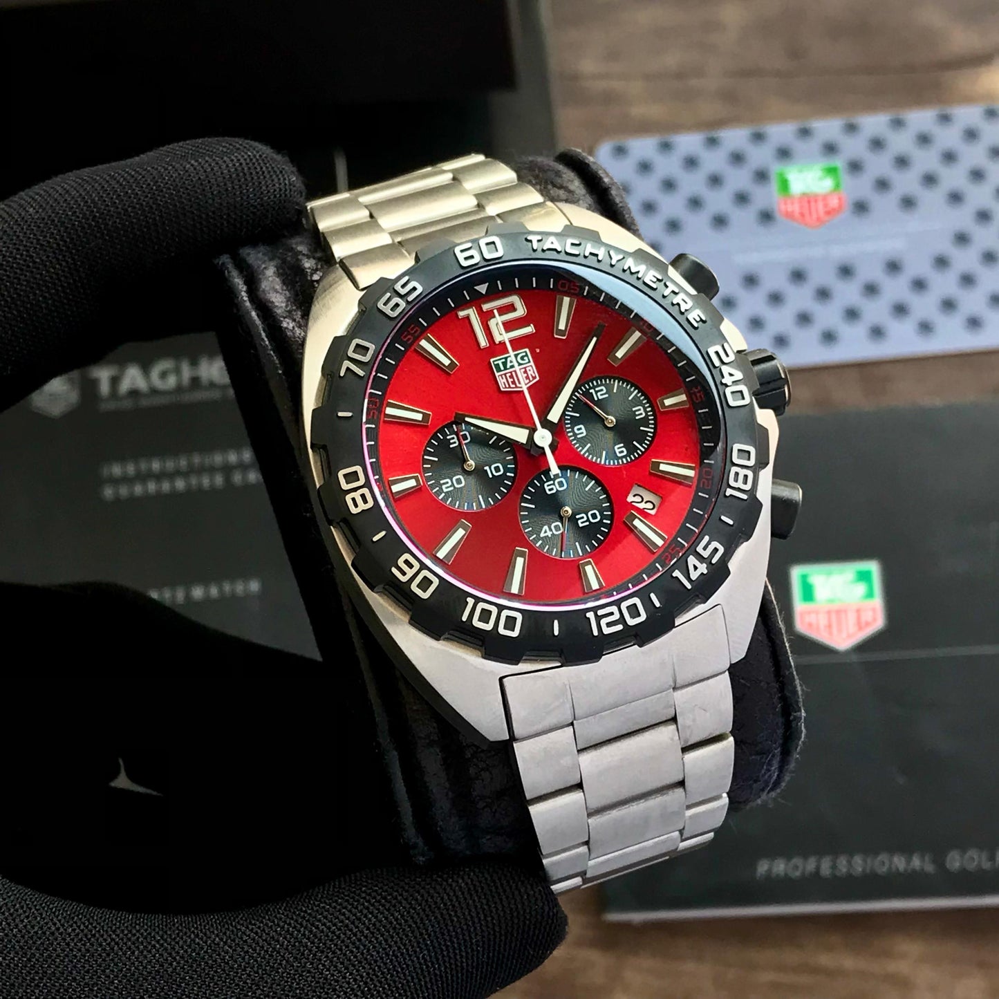 TAG HEUER